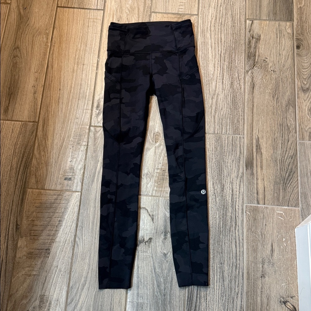 Lululemon Fast and Free Tight II 25" *Non-Reflective Nulux Incognito Camo SZ‎ 2 - Picture 6 of 10